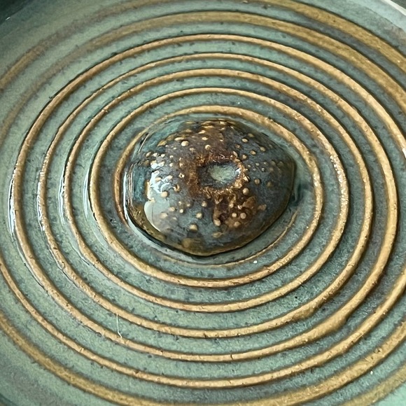 Pottery Ring Trinket Dish Brown & Sea Foam Green with Sculpted Sea Urchi… - Picture 5 of 5